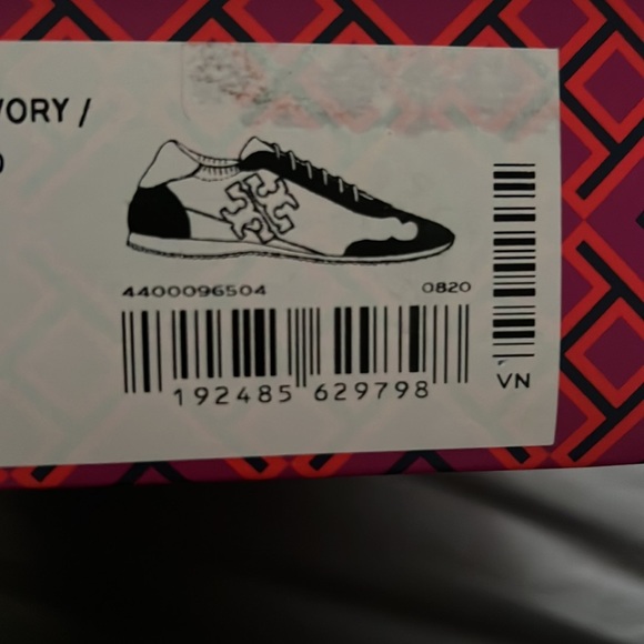 Tory Burch Sneaker - Picture 6 of 6